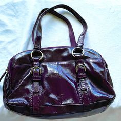 This Gorgeous Bag Is Lightly Used And Waiting For You. Purple Leather With Lilac Satin Inside. Coach Original Purse With Plenty Of Pockets In A Smaller Size. Very Functional And Stylish. Coach Mini Purse, Mini Hand Bag, Coach Leather Bag, Purple Leopard Print, Purple Leopard, Bags Coach, Purple Leather, Mini Handbags, Gorgeous Bags