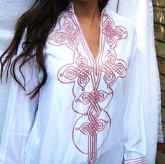 oooooooooo Handmade Tunic Shirt with Rose Pink Embroidery directly from Marrakech This is a vintage Moroccan Tunic Shirt, ideal for any casual wear. With a unique embroidery pattern, this tunic shirt will surely be a wonderful one off item! Wear it with caual jeans, or black trousers and you will be sure to create a bohemian chic impact to everyone. Enjoy...! This piece comes in: S/M/L/XL ♥ Marrakech, Bring the uniqueness in you... Be Bohemian, Live Bohemian....♥ Thank you for your interest! fro Valentines Gifts For Him, Summer Gifts, Autumn Dress, Boxing Day, Valentines Gifts For Her, White Dress Summer, Boho Summer, Tunic Shirt, Bohemian Chic