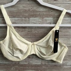 Brand New. Size 34c. Underwire Color Is Ivory Cream Underwire Bra, Summer Cream Underwire Bra, Fitted Full Coverage Cream Bra, Classic Fitted Bra For Spring, Classic Fitted Spring Bra, Classic White Summer Bra, Classic Underwire Bra For Spring, Satin Bra, Women's Intimates