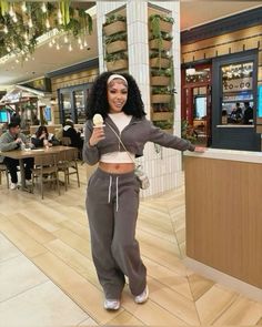 Comfy Shein Outfits, Chill Outfits Ideas, Chill Day Outfits Black Women, Fly Fall Outfits Black Women, Sweats Outfit Black Women, Bummy Outfits Winter, Chill Baddie Outfits Fall, Winter Outfits Blackgirl Chill, Simple Cute Outfits Black Women