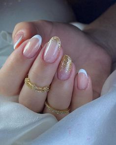 White Gold Nail Art, White Gold Nails, White Nails With Gold, Bridal Nail Art, Gold Nail Art, Gold Glitter Nails, Gold Nail, Casual Nails, Acrylic Nails Coffin Pink