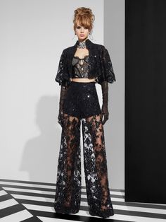 Lace Top And Wide Leg Pants, Haute Couture 2022 Gucci, Glitter Wide Leg Pants, Stacey Bendet, Alice And Olivia, 2024 Fashion, Edgy Outfits, Art Fashion, 2024 Collection