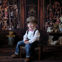 Your special guy will look so handsome when he shows up in his taupe brown wool newsboy cap. A great hat for ring bearers, best man, and groom. This hat is a great choice for family photos, wedding outfit, birthday celebration, or any other special occasion. MORE colors here: https://www.etsy.com/listing/923397425/wool-newsboy-cap-black-applejack-hat-tan?click_key=d82f7bdecfa35394fa217b0ee7dfb0b8318ccb93%3A923397425&click_sum=15b51112&ga_search_query=gray%2Bcap&ref=shop_items_search_5&pro=1 WE CAN SEND YOU FREE color samples/swatches - please just contact us about this option. HAT SIZES: BABY size (0-9 months) 17.7 inches not stretched. (45 cm) XS size (9 months - 2 years) 18.9 inches not stretched. (48 cm) SMALL size (2Years - 5 Years) 20.4 inches if not stretched. (52 cm) MEDIUM 5-10 yea Ring Bearer Hats, Newsboy Hat Outfit, Baby Newsboy Hat, Family Photos Wedding, Outfit Birthday, Ring Bearers, News Boy Hat, Newsboy Cap, Photos Wedding