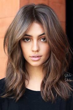 Long Layered Hair Wavy, Layered Haircuts For Long Hair, Classic Haircut, Layered Hair With Bangs, Breakfast At Tiffany's, Haircuts For Wavy Hair, Long Layered Hair, Long Wavy Hair, Haircuts For Long Hair