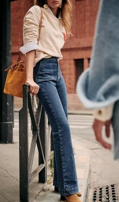 Sezane Denim, Style Parisienne, Casual Chique, Paris Mode, High Waisted Trousers, Jean Outfits