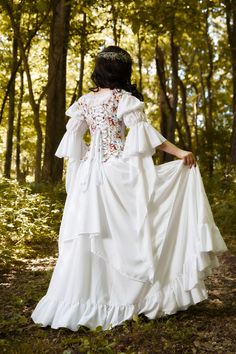 Irish Wedding Vows, Corset Stays, Wedding Corset, Corset Shop, Medieval Wedding, Enchanted Forest Wedding, Beautiful White Dresses, Wedding Vows Renewal, Irish Wedding