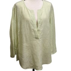 Adrienne Vittadini 100% Linen V-Neck Long Sleeve Oversized Blouse Size 14 Nwt. This Blouse Is 100% Linen And Light Green Striped & White Striped In Color. The Blouse Is Long Sleeve And Made With A V-Neck. On Each Side Of This Shirt On The Bottom Are Slits, As Seen In Picture. This Blouse Is New With Tags! (See Pictures For Tags And Label Details) Linen V-neck Blouse For Daywear, V-neck Tunic For Daywear With Relaxed Fit, V-neck Linen Tunic For Daywear, Relaxed Fit V-neck Tunic For Daywear, Linen V-neck Tunic For Daywear, Green Linen Button-up Blouse, Relaxed Fit Linen V-neck Tunic, Bohemian Green V-neck Tunic, Adrienne Vittadini