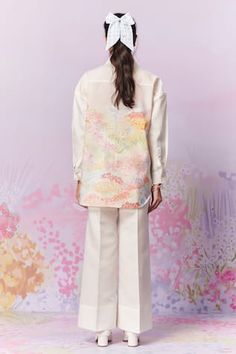 Ivory high low shirt with pink strawberry garden print and pocket detailing. Paired with solid straight trouser. - Aza Fashions Straight Hem Tops For Spring Daywear, Spring Workwear Tops With Straight Hem, Floral Embroidered Bottoms For Workwear In Spring, Floral Embroidered Bottoms For Spring Workwear, Spring Floral Embroidered Bottoms For Work, Floral Embroidered Pants For Spring Workwear, Trouser Pattern, Garden Shirt, Strawberry Garden