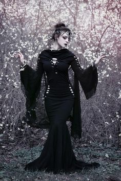 Gothic Halloween Party Gown, Gothic Gown For Halloween Party, Fitted Gothic Gown For Costume Party, Gothic Fitted Gown For Costume, Black Halloween Costume Party Gown, Fitted Gothic Gown For Costume, Black Gown For Halloween Costume Party, Fitted Gown For Halloween Costume, Black Gothic Dress For Fantasy Events