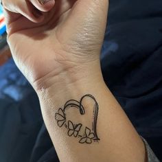 Daughters Tattoo, Heart With Angel Wings, Butterflies Tattoo, Painless Tattoo, Behind Ear Tattoos, Dog Print Tattoo, Mother Daughters, Father Tattoos, Heart Temporary Tattoos