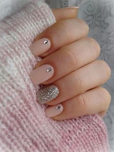 Mani of the Week. | Wedding Blog, Wedding Planning Blog | Perfect Wedding Guide Pink Nail Art Designs, Cute Pink Nails, Pink Nail Art, Manicure Ideas, Accent Nails, Cute Nail Designs, Manicure E Pedicure