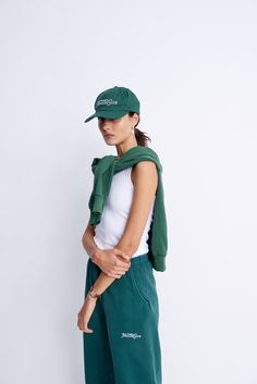 Sporty & Rich — Fall/Winter 2020 Sporty Photoshoot, Sportwear Outfit, Sporty Chic, New Classic, Fashion Photoshoot, Model Poses, Fashion Photo