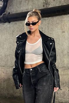 Womens Leather Jacket Outfit, Jacket Outfit Women, Nice Outfits, Leather Jacket Outfits, Looks Black, Looks Chic, Leather Jackets Women, Mode Inspiration, Girly Girl