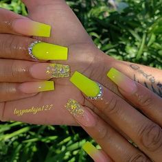 Lime Green Nails, Nail Design Glitter, Yellow Nails Design, Nail Collection, Ombre Nail, Modern Nails, Dope Nail Designs