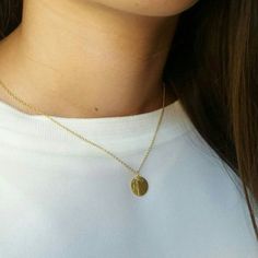 A nice 14k gold filled necklace with a dainty disc Pendant combined with a smaller disc necklace. An everyday disc necklace that can be easily layered with other necklaces. A nice gift for her Length approx. 16 inches / 40.5 ♥ All items will come in a nice gift box ♥ ★ Read our policies before purchase: https://www.etsy.com/shop/Jewellusion/policy/ ★ Convo me for custom orders or any questions you might have ♥ Visit our shop for more fabulous jewels: https://www.etsy.com/shop/Jewellusion/ ♥ Foll Gold Charm Necklace With Round Pendant For Gift, Everyday Gold Plated Coin Pendant Necklace, Silver 14k Gold-filled Initial Pendant Necklace, Everyday Gold Plated Pendant Coin Necklace, Gold Plated Tarnish-resistant Initial Pendant Necklace, Gold Plated Tarnish Resistant Initial Pendant Necklace, Delicate Yellow Gold Chain Necklace With Round Pendant, Gold 14k Gold-filled Charm Necklaces As Gift, Everyday Gold Plated Engraved Charm Necklaces