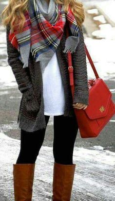 Style Fall Fashion Coats, Red Purse, Blazer Outfit, Winter Trends, Thanksgiving Outfit, Casual Blazer, Blanket Scarf