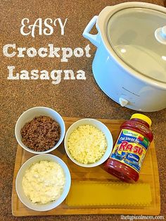 four pictures show how to make crockpot lasagna