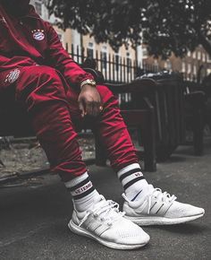 いいねした写真一覧 | WEBSTA - Instagram Analytics Brown Hair With Red Highlights, White Ultra Boost, Brown Hair With Red, Hip Hop Photoshoot, Hair With Red Highlights, Mode Hip Hop, Dance Costumes Hip Hop, Japanese Street Wear, Japan Streetwear