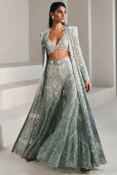 Trending Indian Outfits, Bobo Wedding, Jacket Sharara, Ritika Mirchandani, Indian Dresses Traditional, Party Wear Indian Dresses, Sharara Set, Indian Wedding Outfits, Indian Fashion Dresses