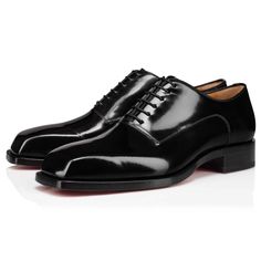 Christian Louboutin Capitano Flat Black Lace Up Tie Oxford Dress Loafer 40.5 7.5 ********** Christian Louboutin ********** Brand: Christian Louboutin Size: 40.5 (Us Mens 7.5) (Know Your Louboutin Size) Name: Capitano Flat Color: Black Style: Dress Loafer Style#: 3220331 Material: Calf Abrasivato Lace Up Tie Front Black Calf Abrasivato Leather Material Classic Red Leather Sole Brand New In Box, Comes With Box And Dust Bag 100% Authentic Or Your Money Back Great Gift I Ship Worldwide Any Other Que Luxury Fitted Loafers For Office, Luxury Fitted Business Loafers, Luxury Fitted Loafers For Business, Luxury Fitted Loafers For Semi-formal Occasions, Luxury Fitted Loafers For Formal Occasions, Fitted Luxury Loafers For Formal Occasions, Elegant Fitted Patent Leather Loafers, Luxury Formal Oxfords With Red Sole, Elegant Oxfords With Red Sole And Plain Toe