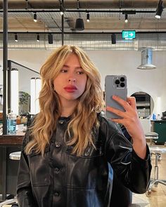 We believe everyone can have Great Hair. From tousled bobs to beachy lengths, curtain fringes and pixie crops, find your perfect haircut- then get ready to snap and share.