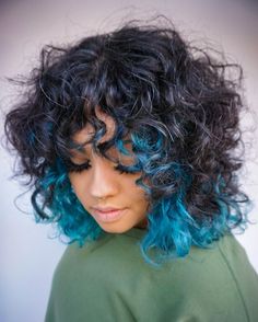 Dark Hair with Blue Dyed Strands Color Block On Natural Curly Hair, Blue Balayage Curly Hair, Curly Hair Bright Color Ideas, Color Streaks In Curly Hair, Curly Halo Hair Dye, Bottom Dyed Hair, Dark Hair Dye Color Ideas, Frosted Tips Curly Hair, Dark Skin Dyed Hair