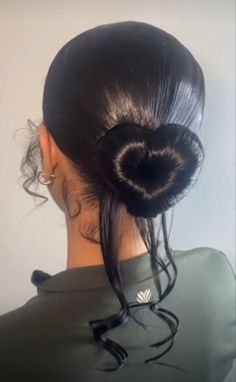 Unique Wig Hairstyles, Island Makeup, Heart Bun, Cosmo Hair, 16 Wishes, Fancy Updos, Birthday Picture, Birthday Hairstyles