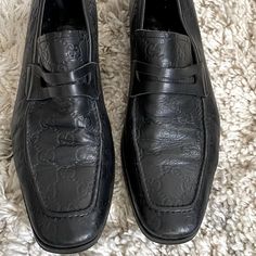 A Classic Gucci Monogram Loafers. Logo’s So Subtle But You Wouldn’t Miss That It’s Gucci. Soft Leather, Easy Slip On Style. Fashionably Comfortable. Leather Has No Significant Signs Of Use. The Soles Has Been Resoled. Has Some Leather Tearing Inside, Where The Heel Part Is. Gucci Designer Formal Dress Shoes, Gucci Designer Dress Shoes With Round Toe, Gucci Designer Slip-on Dress Shoes, Designer Gucci Slip-on Dress Shoes, Gucci Designer Dress Shoes For Galas, Designer Gucci Dress Shoes For Galas, Gucci Designer Dress Shoes With Branded Insole, Shoes Gucci, Gucci Monogram