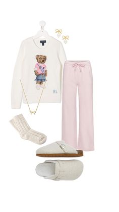 #outfit #casualoutfit #outfitinspiration #loungeclothing #ralphlauren Coquette Essentials, Essentials Outfit, Birthday Outfit Pink, Winter Birthday Outfit, Comfy Sweats, Outfit Pink, Uggs Outfit