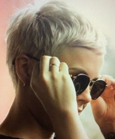 Timeless Pixie Haircut, Styling Products For Fine Pixie Hair, Platinum Short Pixie, Very Short Hair Women, Classic Pixie Haircut, Short Blonde Pixie Cut, Black Haircut Styles, Classic Pixie, Short Pixie Cuts