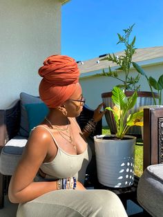 Outfits With Scarf In Hair, Headwrap Aesthetic, Outfit Inspo Earthy, Erykah Badu Aesthetic, Badu Aesthetic, Headwrap Outfit, Earthy Aesthetic