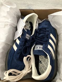 Adidas spezial Gazzeleadidas Outfit, Spezial Adidas Shoes, Blue Spezials, Spezials Adidas, Adidas Shoes Blue, Adidas Spezial Blue, Adidas Spezial Outfit, Spezial Adidas