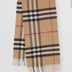 Purchased Dec 2020 As A Gift From My Husband. Like New Condition. The Classic Cashmere Scarf In Check Is Made At A 200-Year-Old Mill In The Scottish Countryside. The Fabric Is Washed In Local Spring Water And Carefully Brushed With Teasels For A Super-Soft Finish. 168 X 30cm/66.1 X 11.8in 100% Cashmere Blue Ivy Carter, Burberry Gifts, Burberry Plaid, Burberry Classic, Burberry Scarf, Blue Ivy, Checked Scarf, Boutique Style, Burberry London