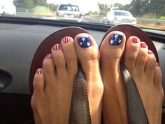 Patriotic nails!! 4 Th Of July Toe Nails, Memorial Day Toenails, Usa Toe Nails, 4th Of July Toenail Designs, Nail Designs Pedicure, Independence Nails, Americana Nails, 4th Of July Toes