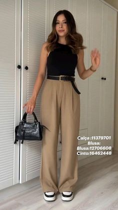 Criei esse perfil pra conseguir filiação com a shein, me ajudem por favor 🫶🏻 Summer Interview Outfits Women, Dressy Summer Outfits 2023, Tshirt And Slacks Women, Young Elegant Outfit, Classy Outfits Summer Chic, Casual Chic Outfits Summer Classy Simple, Trendy Business Casual Outfits For Women Summer, Job Outfits For Women, Business Casual Hot Weather