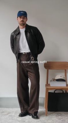 Proportions Outfit Men, Mens White Pants Outfit, Italian Mens Fashion Casual, Mens Outfits Brown, Men Jacket Outfit, Timeless Mens Fashion, Autumn Men Outfit, Winter Outfits Men Classy, Black Outfits Men