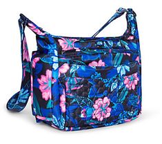 From your day-to-day to more daring destinations, this clever convertible crossbody provides plenty of practical places to stash your stuff. From Lug. Fashion Purses, Convertible Crossbody Bag, Cute Dress Outfits, Sewing Bags, Purse Organization, Purse Styles, Sewing Bag, Cute Dress, Fashion Handbags