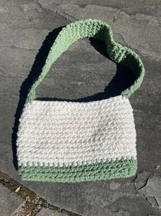 100% Cotton Green and Cream Stipe Bag Handmade Crochet Bag Bag size: 7 x 10.5 inches Bag size with handle: 17 x 10.5 inches White And Green Crochet, Cream Crochet Bag, Handbags Patterns, Handmade Crochet Bags, Crochet Handbags Patterns, Crochet Purses, Bag Handmade, Crochet Handbags, White Crochet