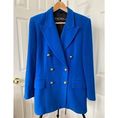 Blazer Escada Electric Blue Size M/38 Stunning Blazer Escada Piacenza Cashgorissimo Exclusive For Escada Margaretha Ley. Made In Italy In Excellent Condition. Size: M/38 Sleeves: 24” Blazer Length: 31” There Will Be No Refunds Or Changes Allowed. Let Me Know If You Have Any Questions #Escada #Vintageblazer #Vintage #Blueblazer #Escadablazer Blue Double-breasted Outerwear, Designer Blue Double-breasted Outerwear, Blue Double-breasted Formal Outerwear, Elegant Blue Double-breasted Outerwear, Designer Blue Blazer, Designer Blue Long Sleeve Blazer, Designer Blue Business Outerwear, Designer Blue Outerwear For Business, Designer Blue Blazer With Notch Lapel