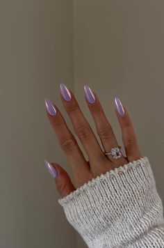 Dreamier shades of purple are perfect for spring – so, we've collated the 25 light purple nails worth recreating at the salon. #purplenails Pretty Medium Nails, Light Purple Nails, Chrome Manicure, Biab Nails, White Chrome Nails, Blue Chrome Nails, Daycare Design