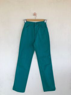 Vintage Wrangler Jeans Green Wrangler Denim Pants - BS40207.  Manual Measurement (laying in flat area):  1) Waist: 26 inch.  2) Rise: 11.5 inch.  3) Hips: 20.5 inch.  4) Tight: 10.5 inch.  5) Outseam: 44.5 inch.  6) Inseam: 33 inch.  7) Leg opening: 8 inch.  Made In: U.S.A.  Fabric Material: 100% Denim Cotton.  Condition: In good vintage condition overall.  Please check all the measurement to ensure a proper fit.  Remember to allow yourself some extra room for movement.  You can compare these in Turquoise Jeans, Wrangler Women, Vintage Wrangler Jeans, Jean Vintage, Vintage Wrangler, Denim Cotton, Womens Jeans, Wrangler Jeans, Straight Cut