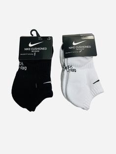 Nike White Sports Socks, White Anti-odor Training Socks, Anti-odor White Socks For Training, Nike Non-slip Socks For Sports, Nike Non-slip Sports Socks, Nike White Sporty Socks, Nike White Anti-odor Socks, Nike Socks Black, Quarter Socks