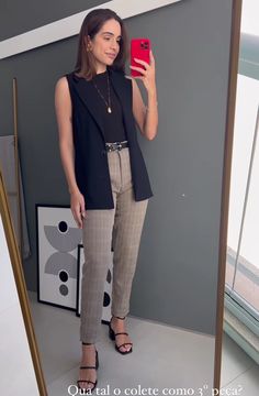 Look Office, Casual Professional, Office Casual Outfit, Corporate Attire, Professional Outfits Women, Stylish Work Attire, Business Casual Outfits For Work, Stylish Work Outfits, Fashion Mistakes