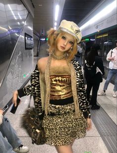 Roma Gyaru Outfit, Gyaru Work Outfits, Modern Gyaru Fashion, Guyru Fashion Style, Gyaru Fashion 90s, Prim And Proper, Trashy Outfits, 일본 패션, Stylish Crochet