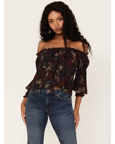 Off-shoulder Floral Print Tops For Fall, Fall Floral Print Off-shoulder Tops, Cropped Off-shoulder Top For Fall, Fitted Paisley Print Top For Fall, Western Motifs, Off Shoulder Fashion, Off Shoulder Tops, Paisley Pattern, Paisley Print