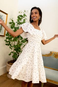 Madison Dress – Ivy City Co Pretty Womens Dresses, Cute Modest Dresses Church, White Dresses For Women Casual, Pretty Dresses With Sleeves, Cute Dresses Knee Length, Cute Winter Dresses Formal, Simple Spring Dress, Fall Dresses For Teens, Modest Knee Length Dresses