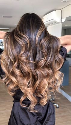 Honey Blonde Balayage Long Hair, Caramel Ombre Hair Color For Brunettes, Red And Caramel Highlights On Dark Hair, Honey Bronde Balayage Brunettes, Trendy Hair Colors For Brunettes, Dramatic Balayage, Black To Blonde Balayage, Balayage For Brown Hair, Ombre Hair Color For Brunettes