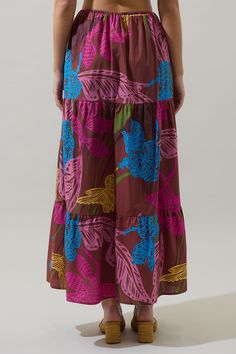 Be ready all day when you’ve got on the Shade of Prise Floral Wilma Maxi Skirt! An elastic waist with a string tie, tops a flowy fit. Tiered layers follow a maxi length. Wear it with its matching crop top and sandals for an effortless, boho look.- Tiered- Maxi- Drawstring waist- Pockets- Color: Brown MultiSize + Fit - Model is 5'8" and wearing size XS- Measurements taken from size S - Waist: 18 1/4"- Length: 39" Fabric Self: 100% Cotton Style Number STS7090P Tie Tops, Poplin Top, Boho Look, The Shade, Cotton Style, Drawstring Waist, Maxi Skirt, Fitness Models, Elastic Waist