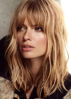 Long Bobs, Layered Hair With Bangs, Bob Hair, Haircuts With Bangs, Long Bob, A Magazine, Shoulder Length Hair, Cool Haircuts