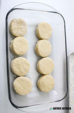 the cookies are ready to be baked in the baking dish for the next batch and then placed on top of each other